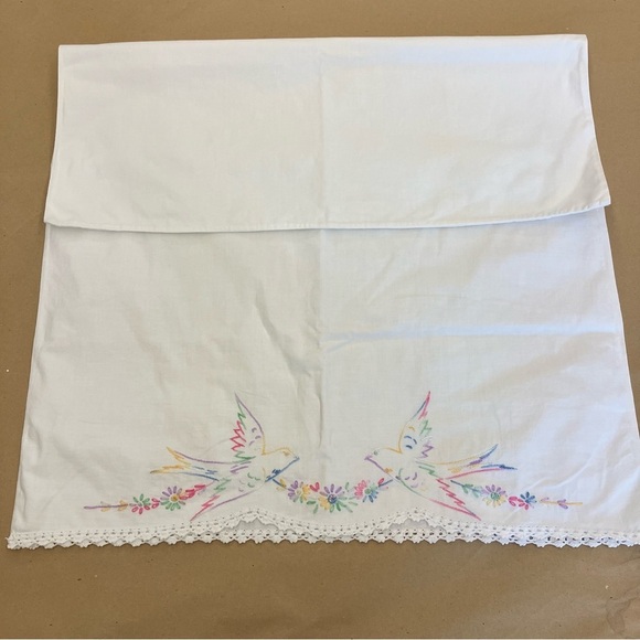 Other - VTG Hand Embroidered Bright Bird Flowers Pillowcase Crocheted Trim Cottage Core